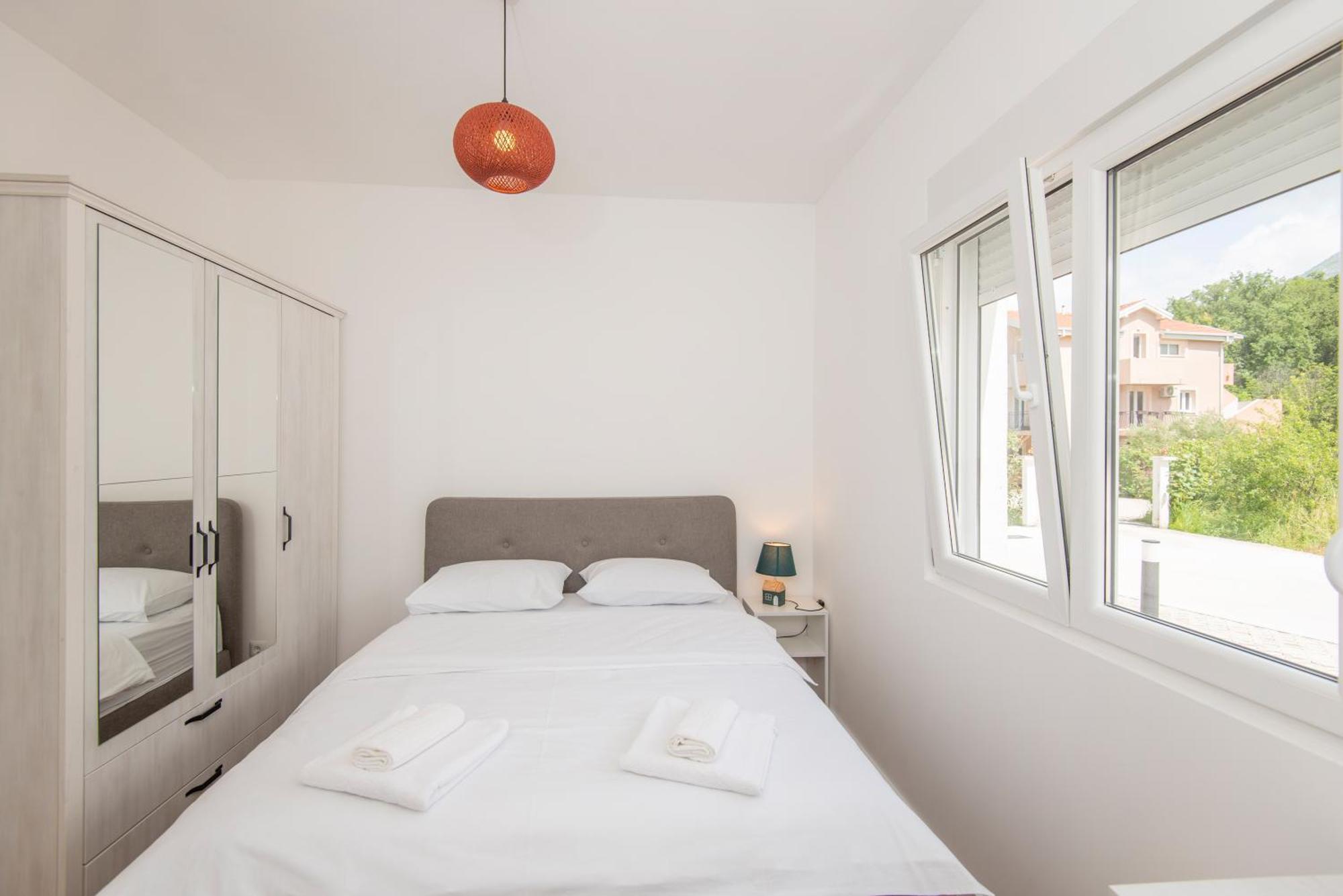 Al Mare Apartments Котор Екстер'єр фото