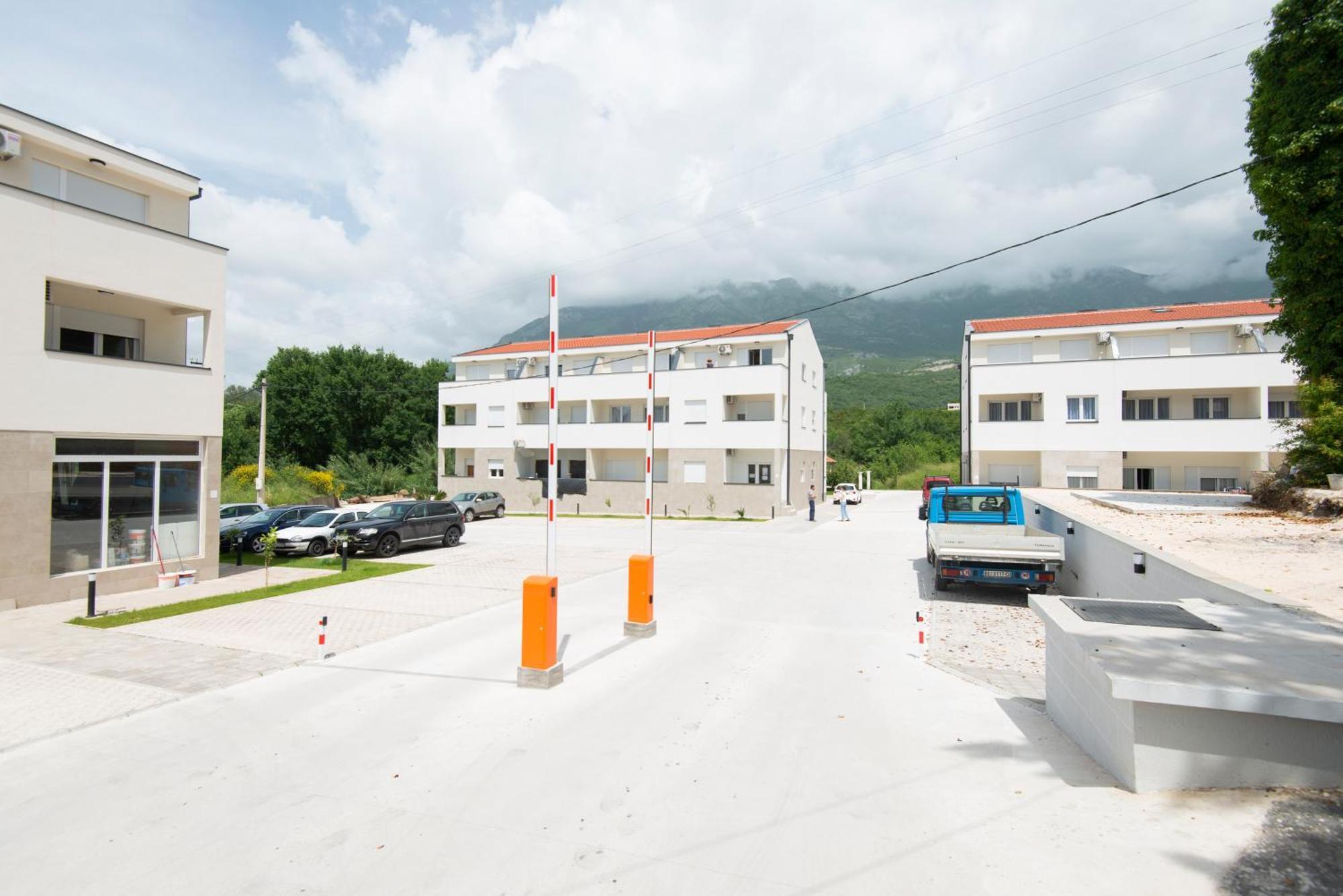 Al Mare Apartments Котор Екстер'єр фото